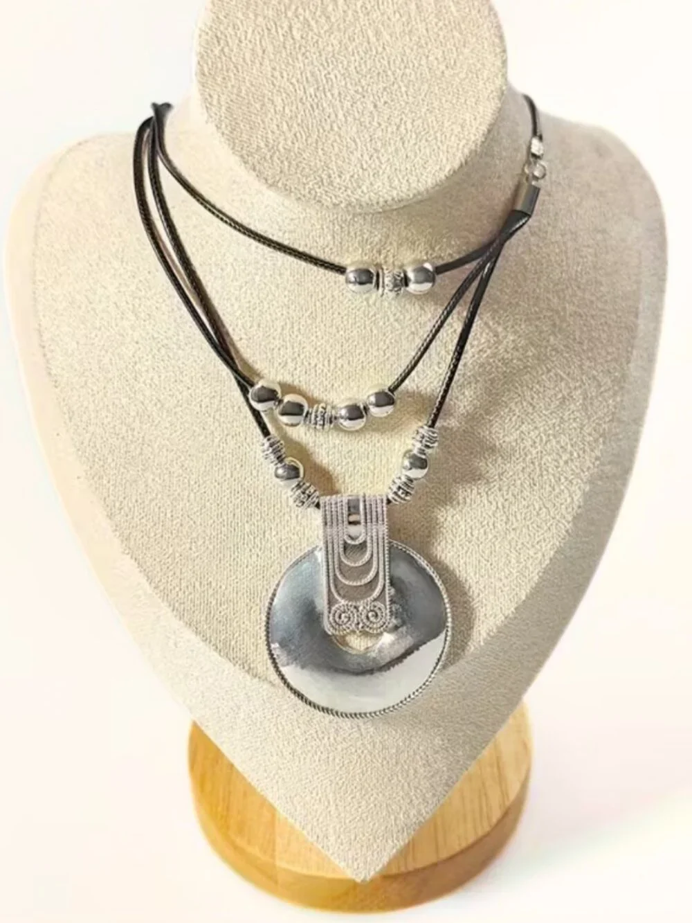 NWT Boho Chic Multi-Layer Circle Necklace Minimalist  Statement